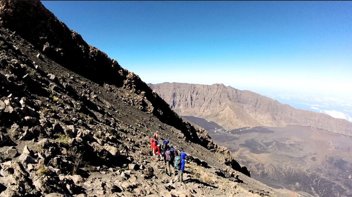 Wanderung am Rande der Bordeirra in Vulkanlandschaft