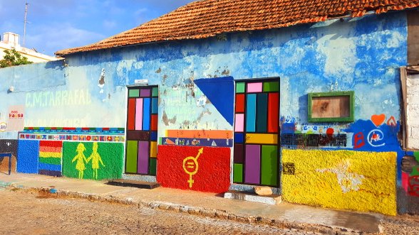 buntes Haus in Tarrafal, Santiago